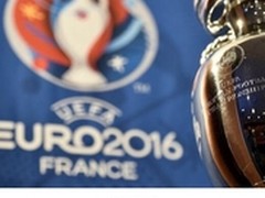 看欧洲杯用它才过瘾VEZ乐BOX微型投影仪