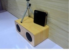 便携+智能+内容 VEZ乐BOX微型投影仪 