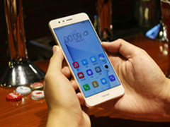 勇敢创新才会进步 荣耀总裁赵明专访