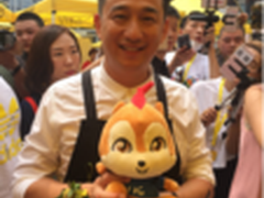 尽是小吃货 黄磊喊你入驻UC订阅号啦