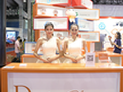 卓易科技携中兴V9新款手机亮相天翼展会