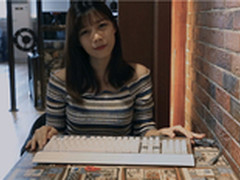 美女网管可以轻松搞定E元素安全套键盘