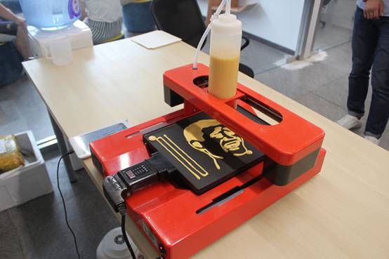 【图】最具创意的3D煎饼打印 三弟画饼机测试