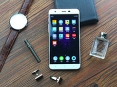 小辣椒征战暑期市场 线下产品畅销全国