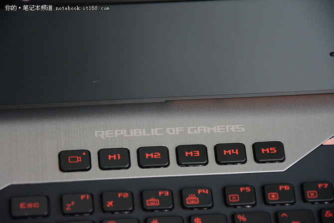 升级GTX1070+4K屏幕华硕ROG GFX72评测