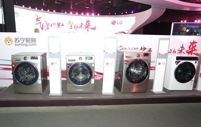 行业的颠覆者，LG臻净C3开启“蒸汽”洗衣新时代