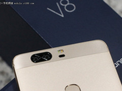 最便宜的双摄旗舰手机 荣耀V8售价2227