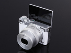 兼顾复古与性能 尼康1 J5仅售2299元