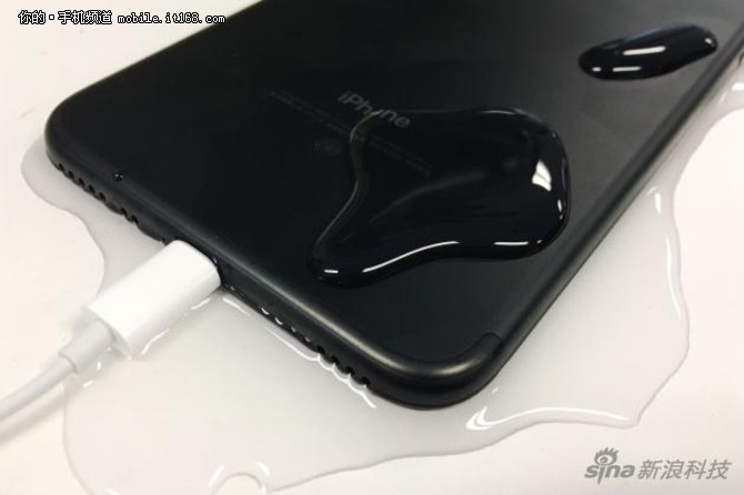 亮点不止是黑色 iPhone 7媒体评测汇总