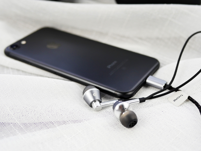 1MORE三单元圈铁耳机“苹果7”版试听