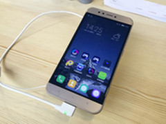 科技巡展之旅 全显手机亮相京城