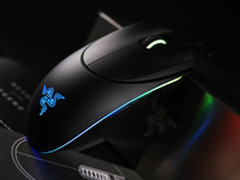 信仰再临 晒雷蛇响尾蛇珍藏版游戏鼠标