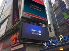 纽约时代广场大屏惊现宁美国度