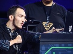 全球黑客GeekPwn比拼脑洞 破解难度之最