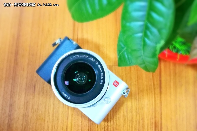 小蚁微单对焦提升 11.11将推人像新套装-IT168