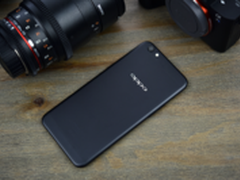 微缝天线 OPPO R9s黑色版更强的一致感