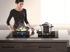 方太极火直喷燃气灶助你留住TA的心