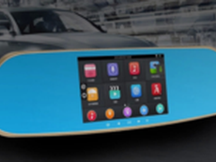 保驾护航 任E行声控行车记录仪售价598