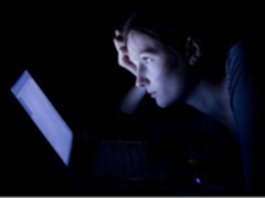 屏奴们 电脑太辣眼关键是因为它……