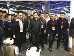 三宝平台机器人高频斩获多个设计大奖