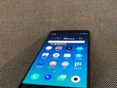 四曲面魅族真旗舰 黑色真机谍照曝光