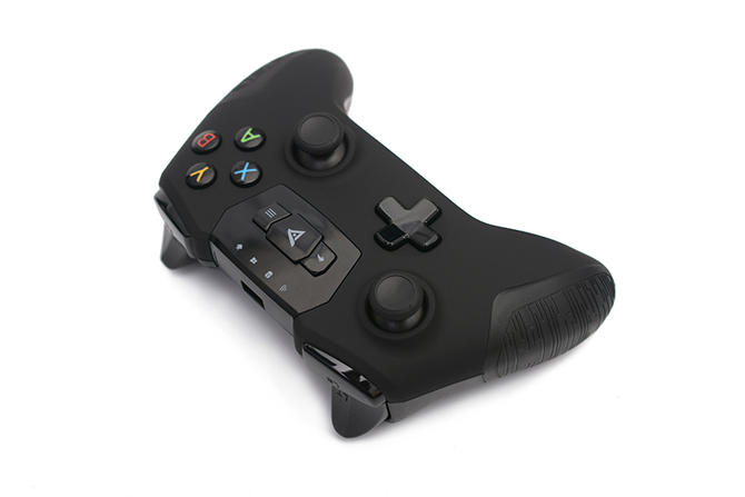 Sky携手腾讯 打造电竞手游的专属装备