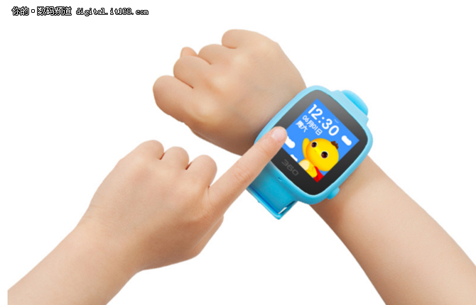 孩子的腕式手机 360儿童手表SE售价199