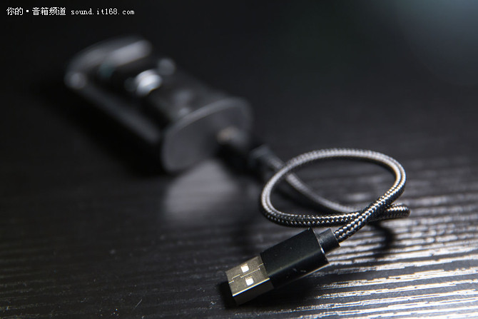更小更轻更智能 黑格U1 GO蓝牙耳机评测