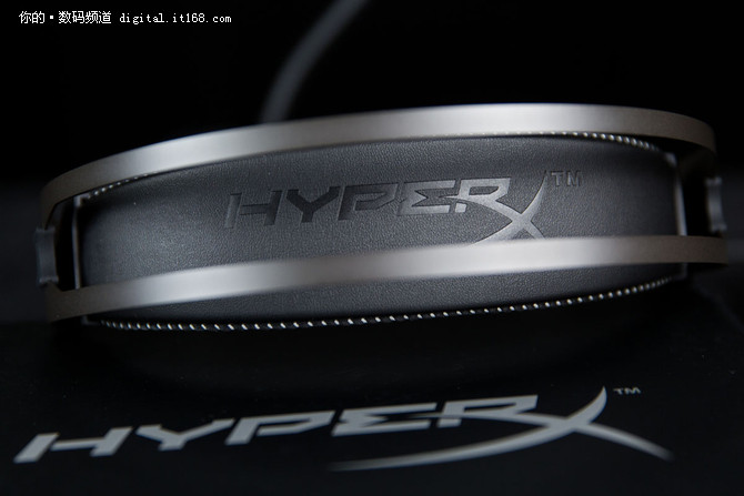 插哪里都好声音 HyperX Revolver S评测