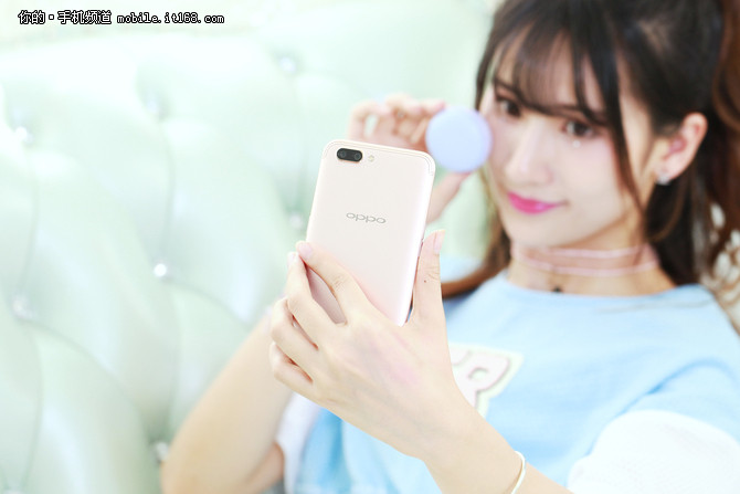 OPPO R11甜美图赏：今夏妹子最爱手机