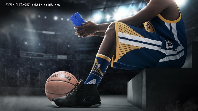 王者荣耀 vivo携手库里登上NBA最高领奖台-IT