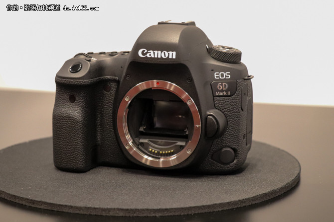 为旅行者而生 详解佳能 EOS 6D Mark II