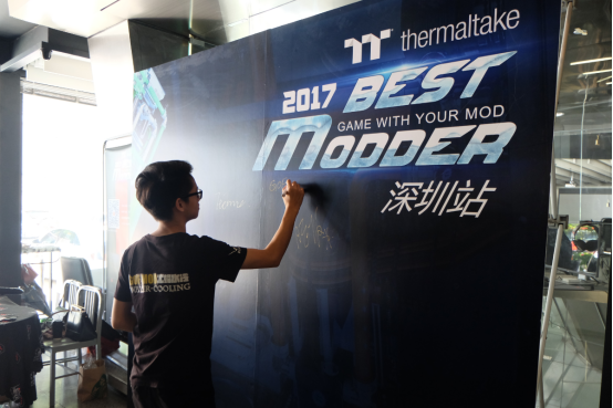 双台风也挡不住的热情  Tt Best Modder