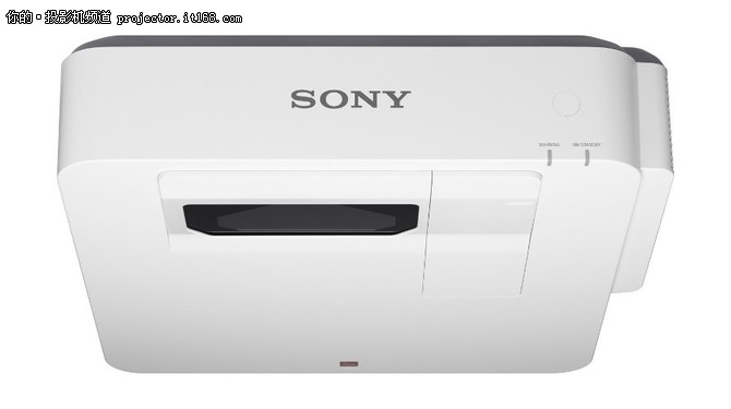 索尼发布3LCD激光超短焦投影机