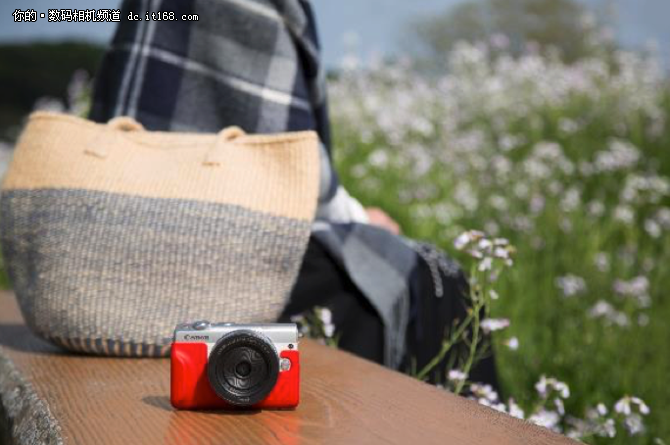 ʱС ܷ޷ƷEOS M100