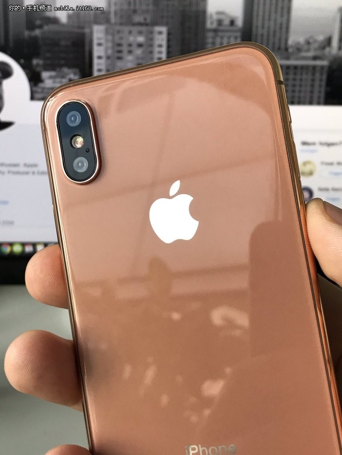 苹果官网透露信息 iPhone8腮红金版可能是真的