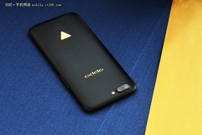 OPPO R11 TFBOYS限量版开售