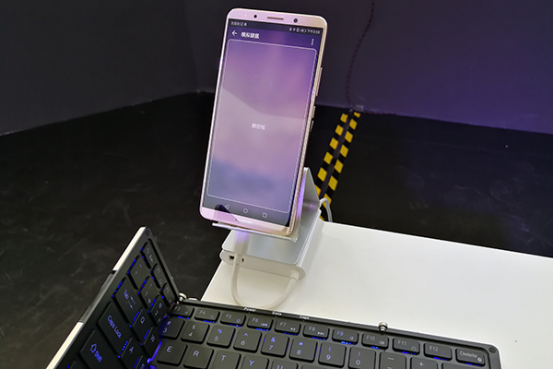 华为Mate 10桌面投屏带来真正的 移动办公 -IT