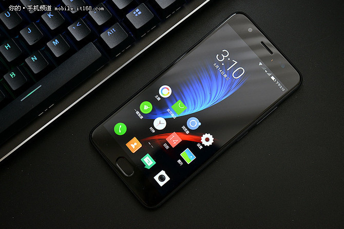 Smooth理念美观设计 ivvi V3火热销售中