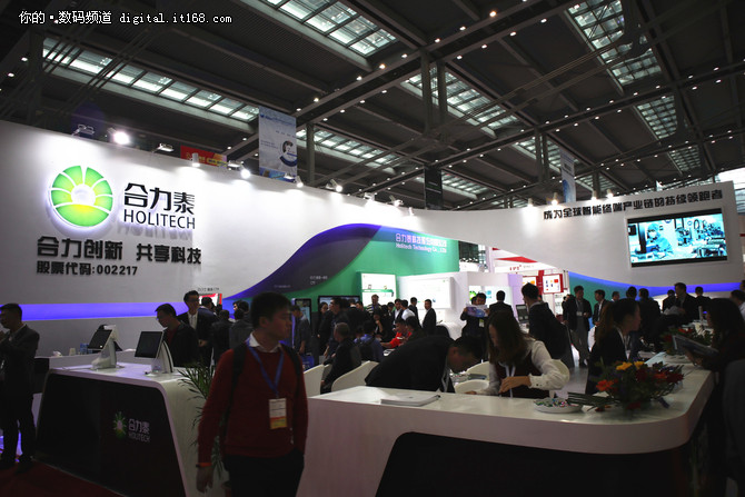 合力泰科技亮相于深圳国际全触与显示展