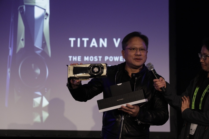 NVIDIA 12nm新核弹TITAN V完整规格公布