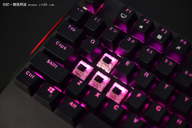 魅力灯影 RK光影RGB游戏机械键盘评测