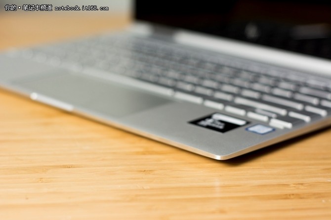 精品体验馆:轻薄多变HP Spectre x360