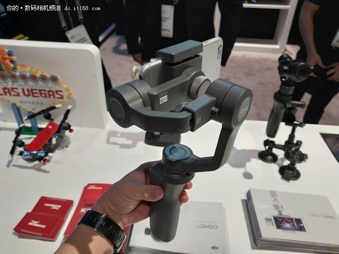 直击CES：大疆 OSMO Mobile 2 上手体验