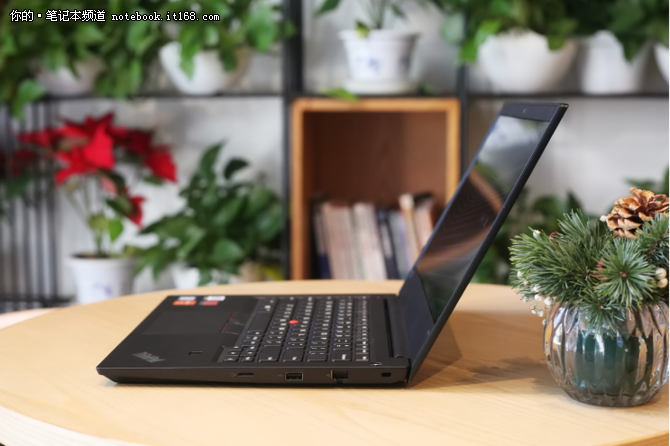 м۷ ThinkPad R480
