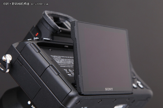 全画幅微单开启专业时代 索尼A7M3评测