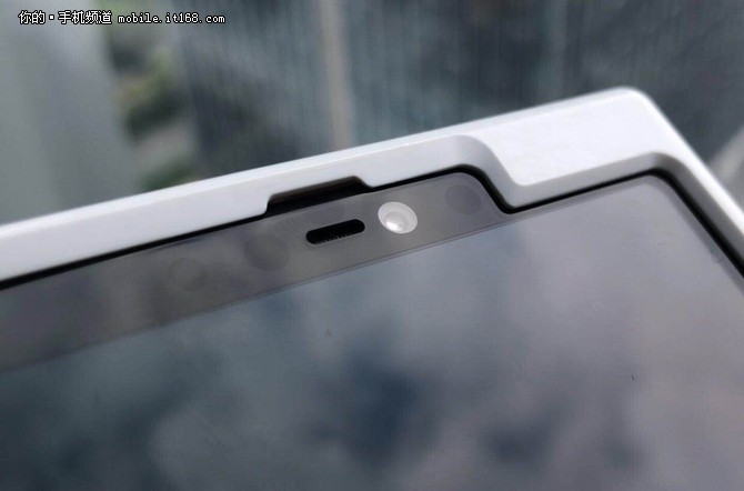 OPPO Find旗舰曝光 首发结构光+潜望式镜头