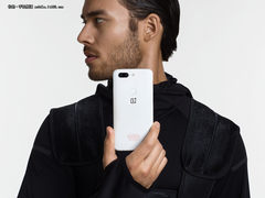 黑白机身复刻经典 一加5T星球大战版图赏