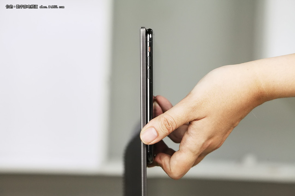 年度爆款OLED电视预定 索尼65A8F电视图赏