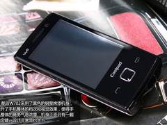 3G双卡双待商务触摸手机 酷派W702图赏